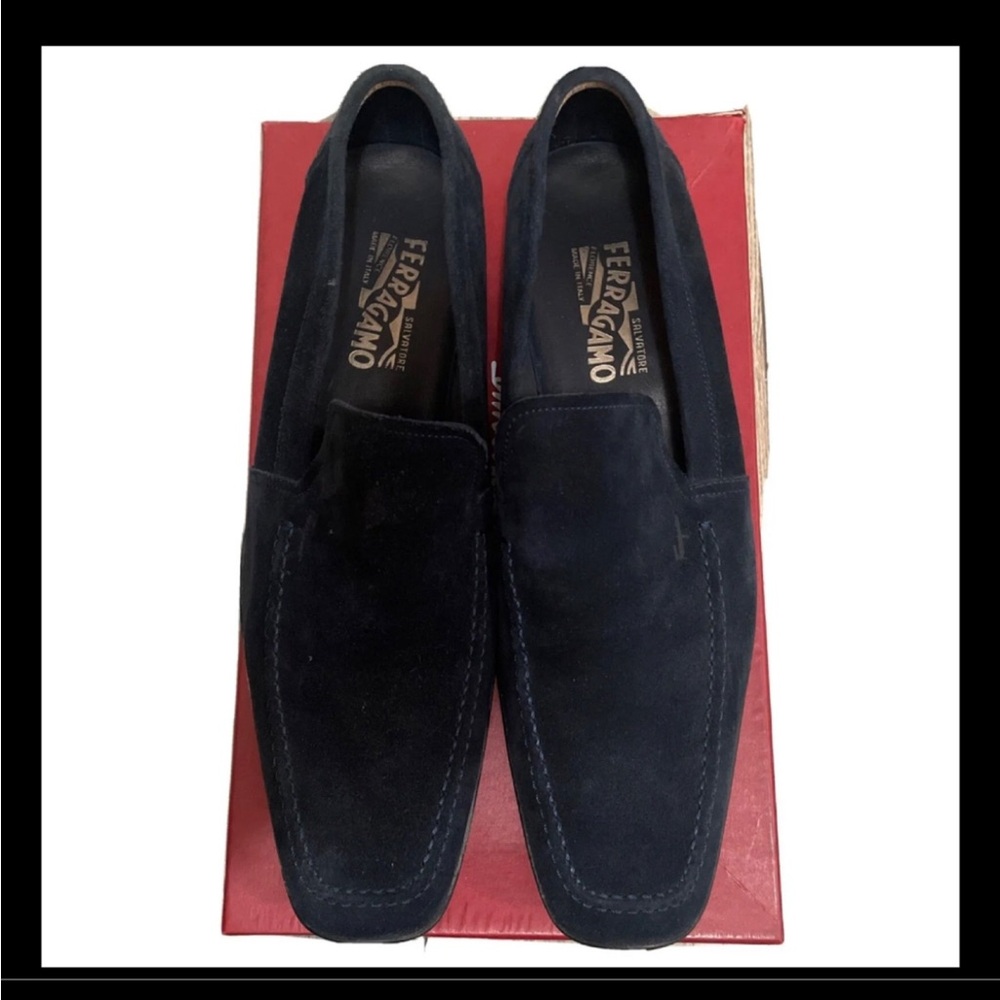 Salvatore Ferragamo Men’s 10.5 Blue Suede Loafer.
